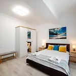 Soni Exclusive Summer Waves Mamaia Nord Self Check-in * Năvodari