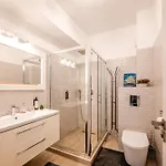 Soni Exclusive Summer Waves Mamaia Nord Self Check-in * Năvodari