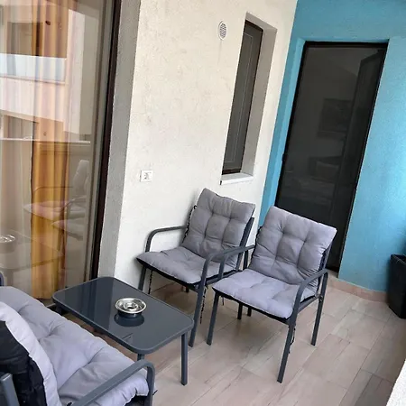 Soni Exclusive Summer Waves Mamaia Nord Self Check-in Нэводари